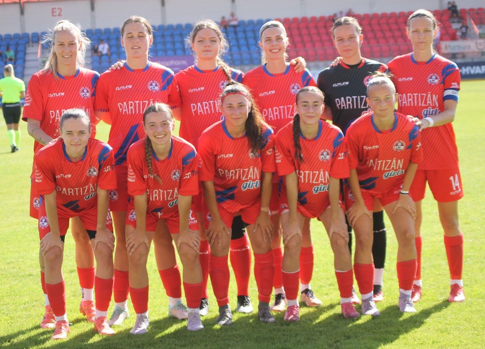 Futbalistky Partizán Bardejov.