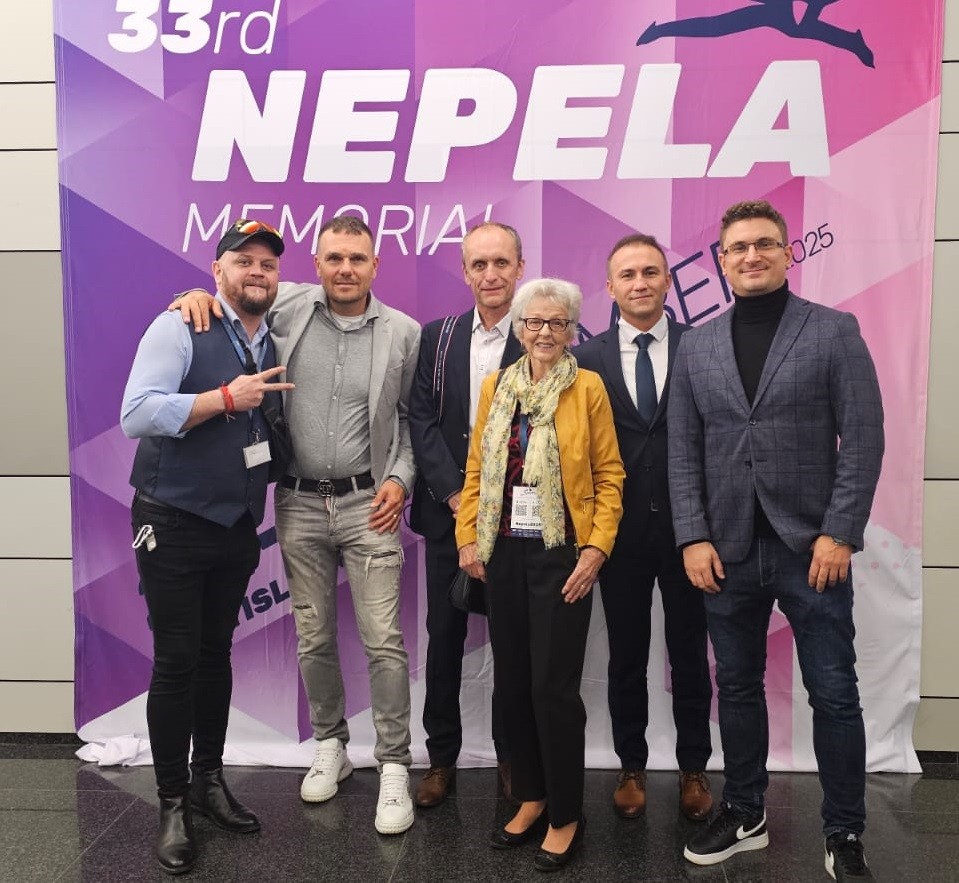 Manželka nebohého Karola Divína, Miroslava Divínová na Memoriáli Ondreja Nepelu v Bratislave.