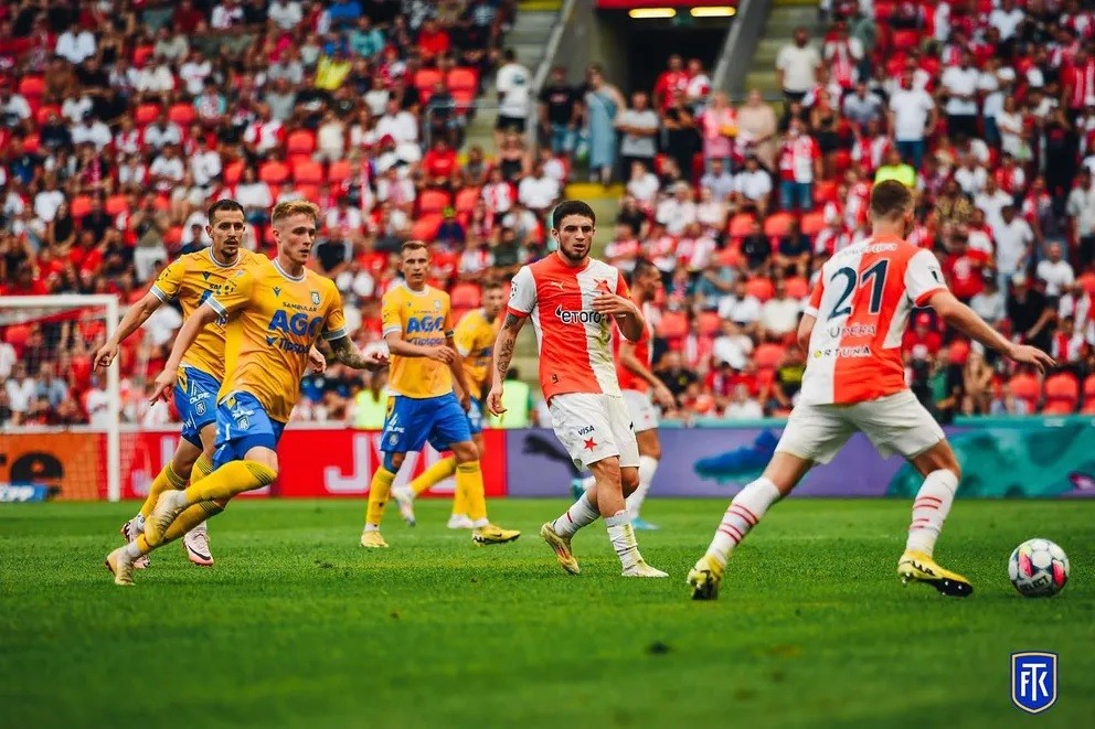 Kevin Zsigmond v zápase proti Slavii Praha.