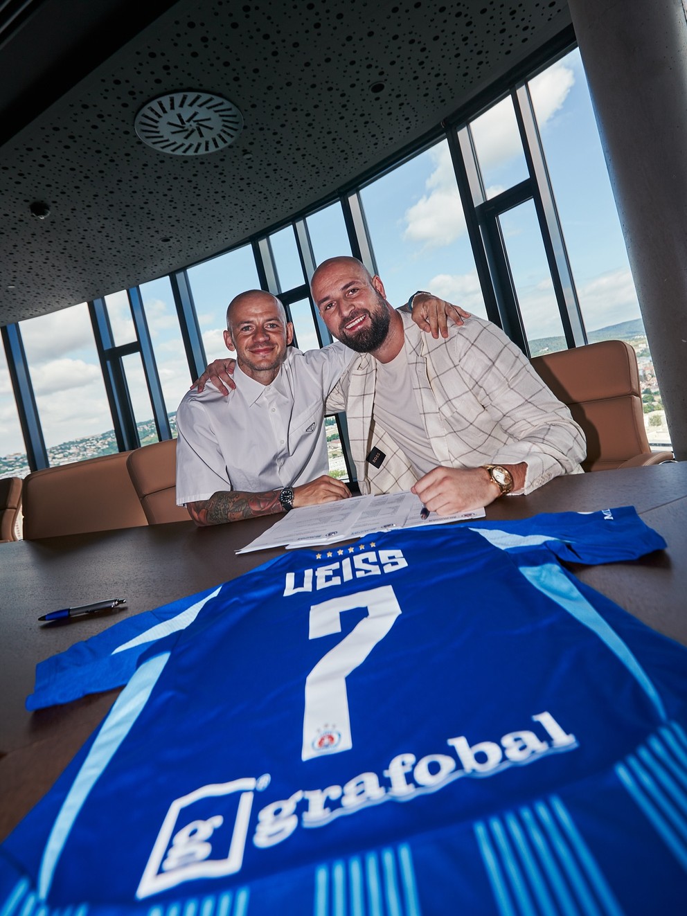 Vladimír Weiss junior a Ivan Kmotrík starší (vpravo)