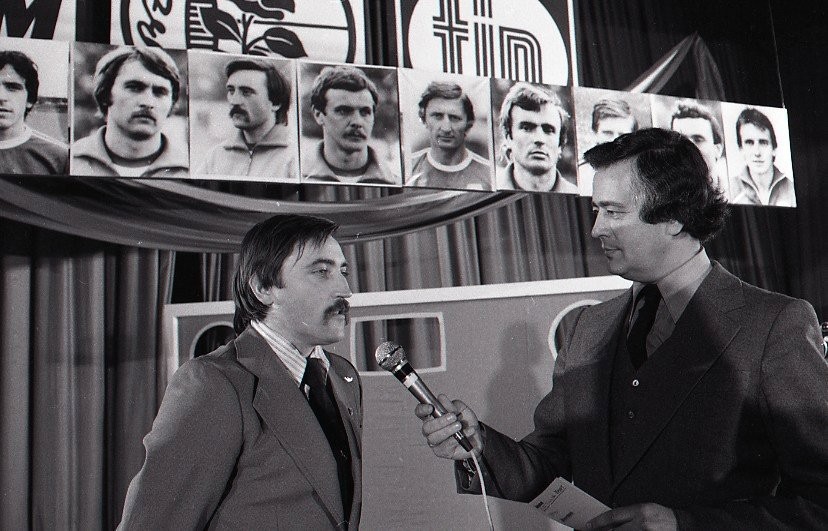 Antonín Panenka a komentátor Karol Polák na vyhlásení Jedenástky roka 1979.