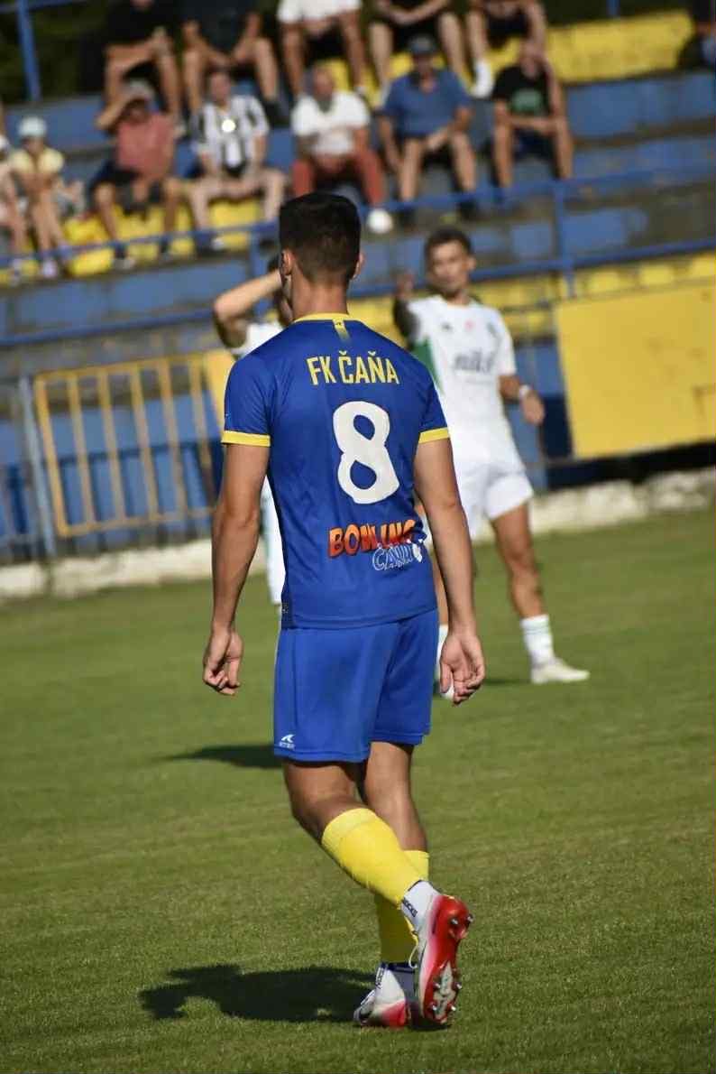 Jakub Škovran v drese FK Čaňa.