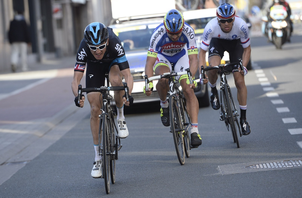 Zľava Geraint Thomas, Peter Sagan a Zdeněk Štybar počas klasiky E3 Harelbeke 2015. 