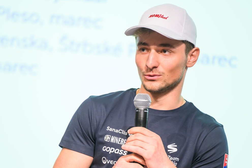 Adam Nováček počas tlačovej konferencie Zväzu slovenského lyžovania (ZSL) pred začiatkom sezóny.