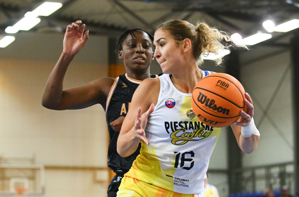 Slovenská basketbalistka Alica Moravčíková v zápase Piešťanské Čajky - UFAB49 Angers.