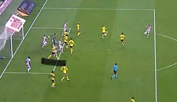 Ofsajdový moment v zápase Fenerbahce 0:0 Samsunspor.