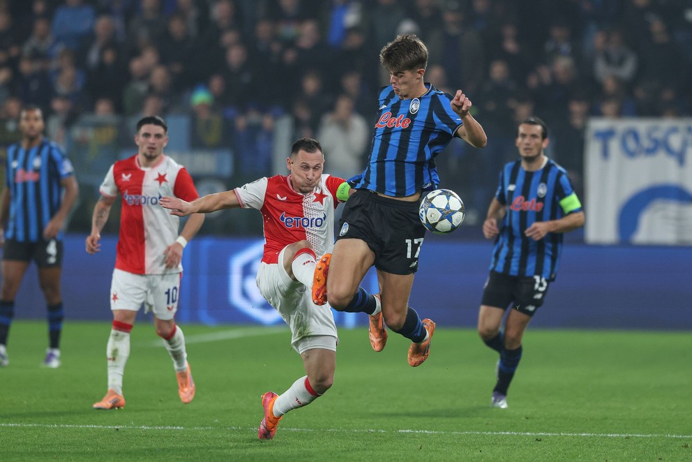 Fotka zo zápasu Atalanta Bergamo - Slavia Praha.