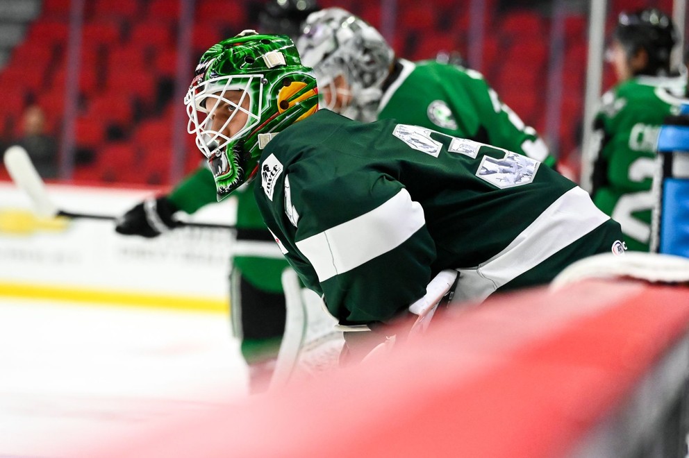 Samuel Hlavaj v drese Iowa Wild. 