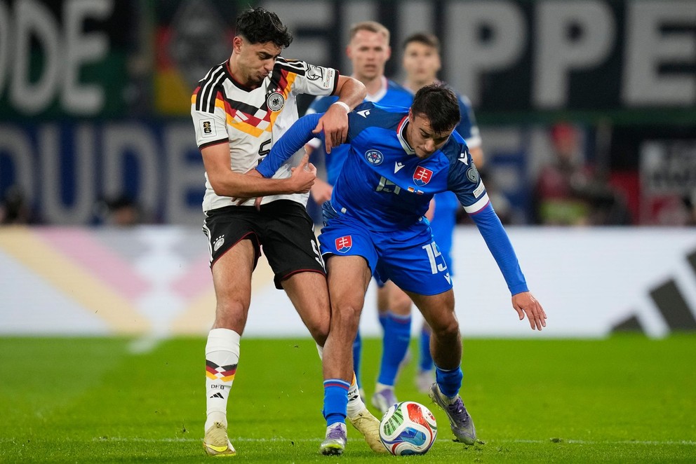 Dávid Strelec v zápase proti Nemecku.