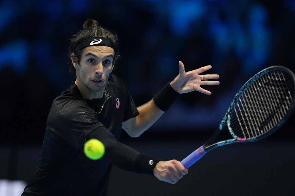 Lorenzo Musetti počas zápasu s Carlosom Alcarazom.