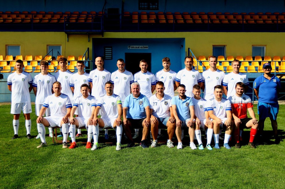 Futbalisti OFK Dlhé Klčovo.