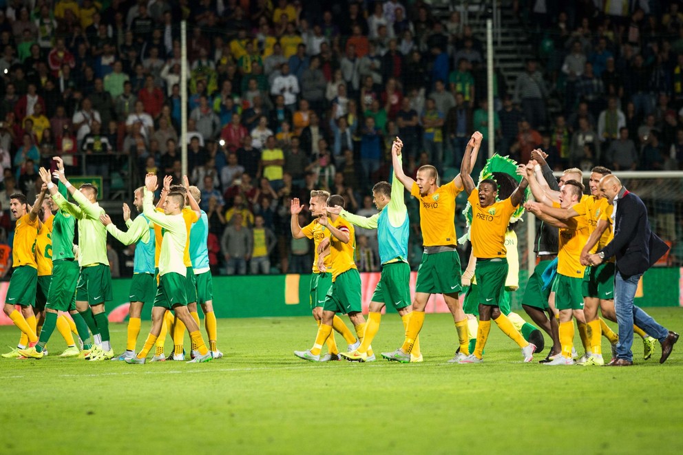 Hráči Žiliny oslavujú víťazstvo proti Bilbau.