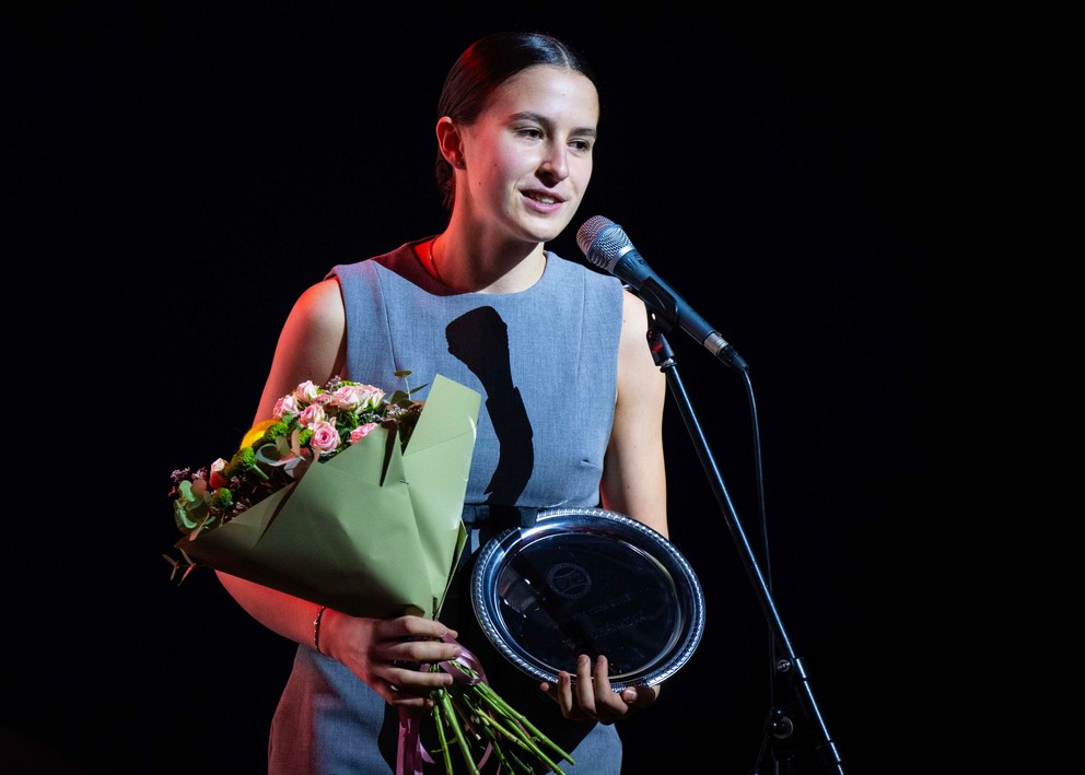 Na snímke ocenená v kategórii juniorka roka Mia Pohánková počas odovzdávania ocenení Tenista roka 2025.