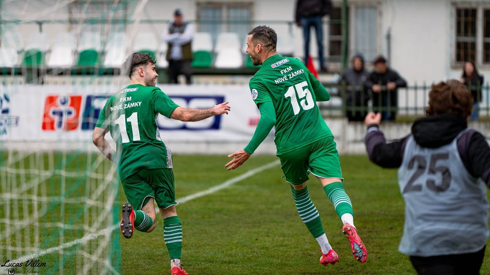 Dvojica najlepších jesenných strelcov Nových Zámkov, Matej Palacka (11) a Róbert Ešek (15).