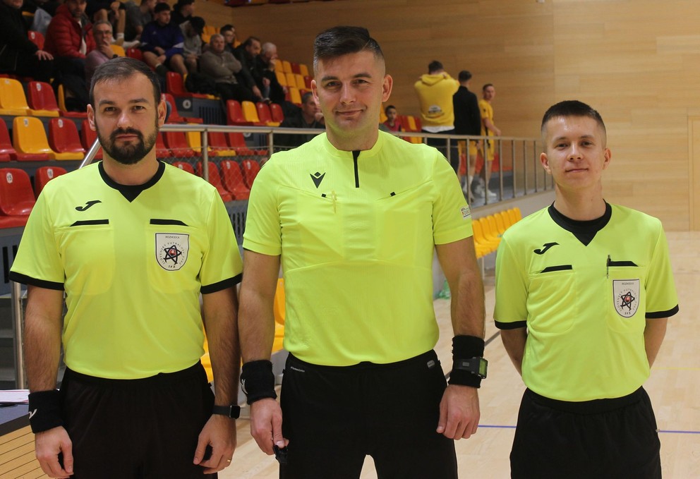 Rozhodcovia na Mafrestav Cup 2025.
