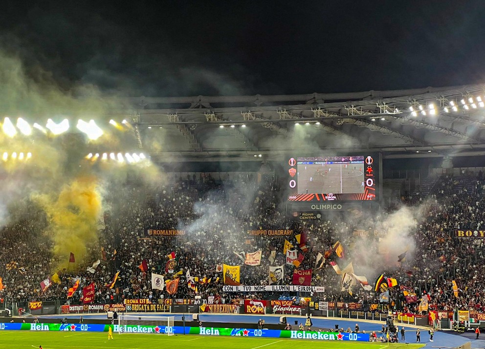 Fotka zo zápasu AS Rím - Slavia Praha na štadióne Stadio Olimpico.