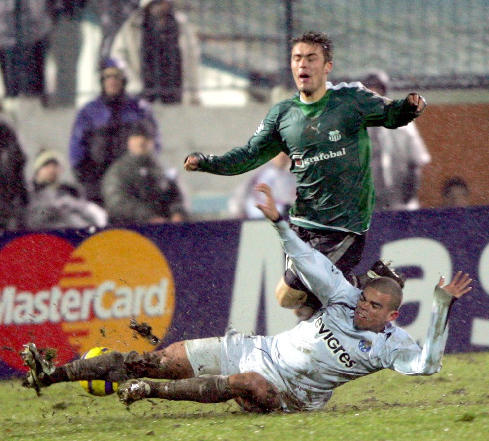 Obžera (zelený) a Pepe.