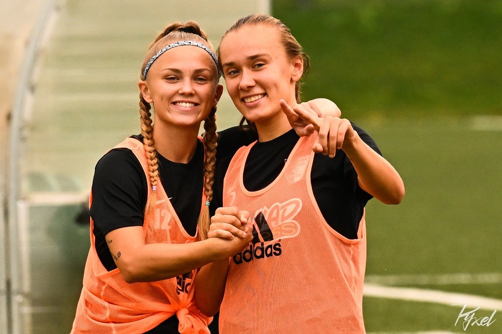 Vľavo Radoslava Jacenková.