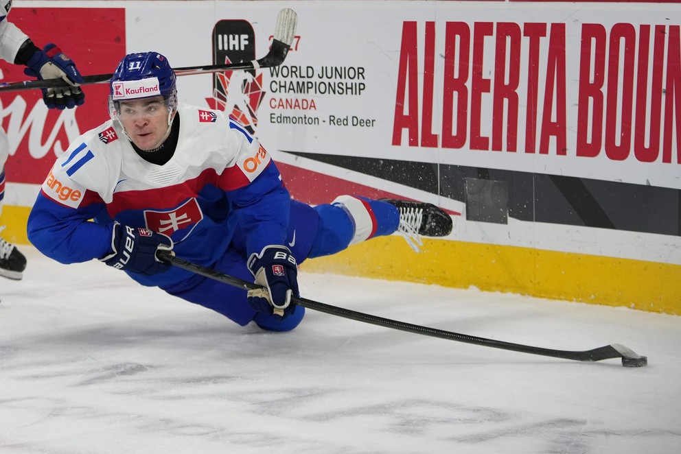 Michal Svrček (11) na MS proti USA.