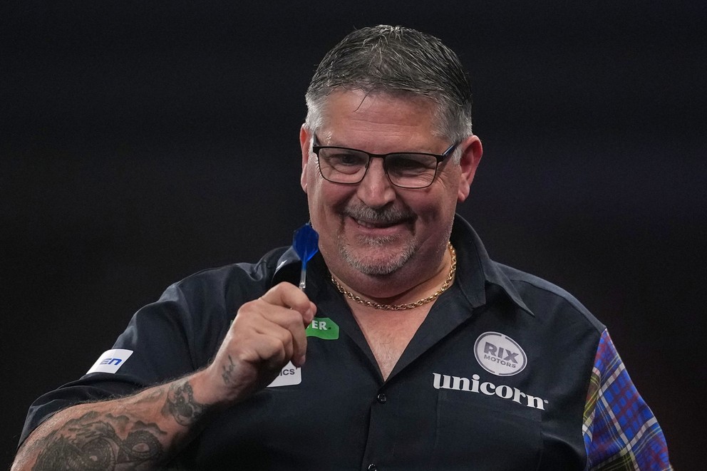 Škótsky šípkar Gary Anderson počas MS 2026.