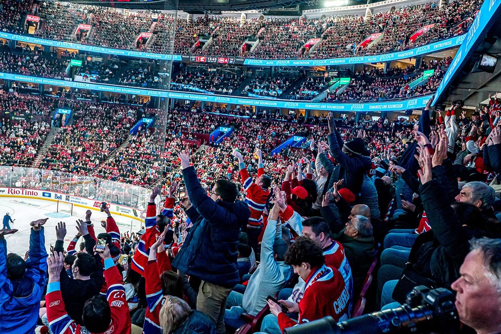 Mexická vlna v hľadisku.