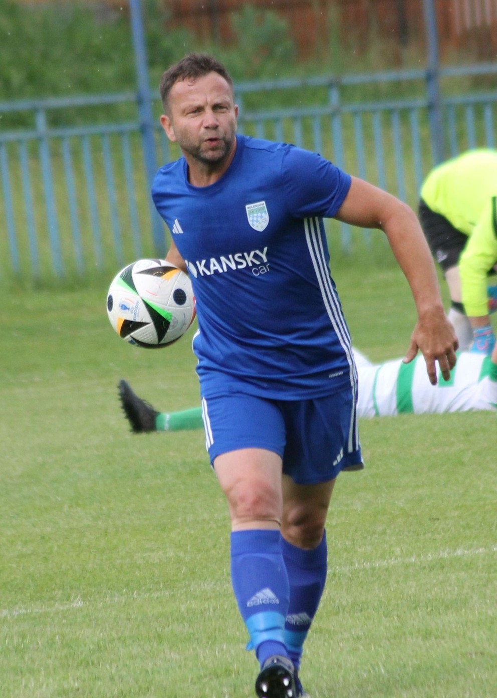 František Šott v drese ŠK Milénium 2000 Bardejovská Nová Ves.