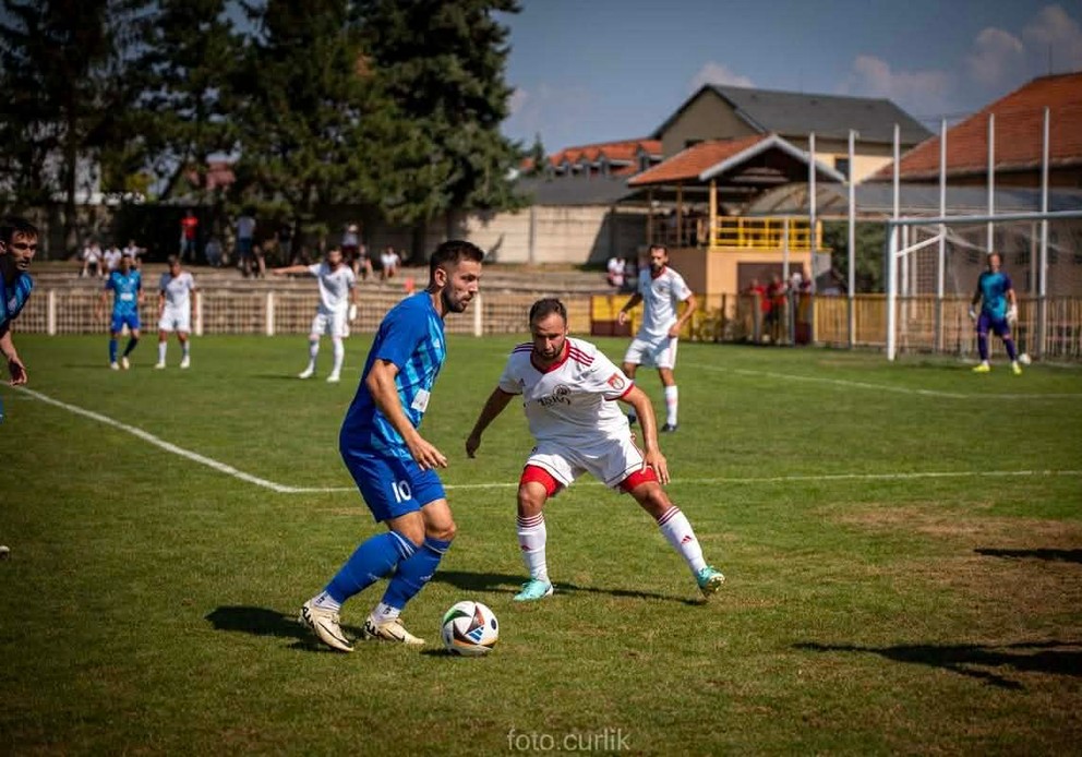 Vľavo Marco Veliký.