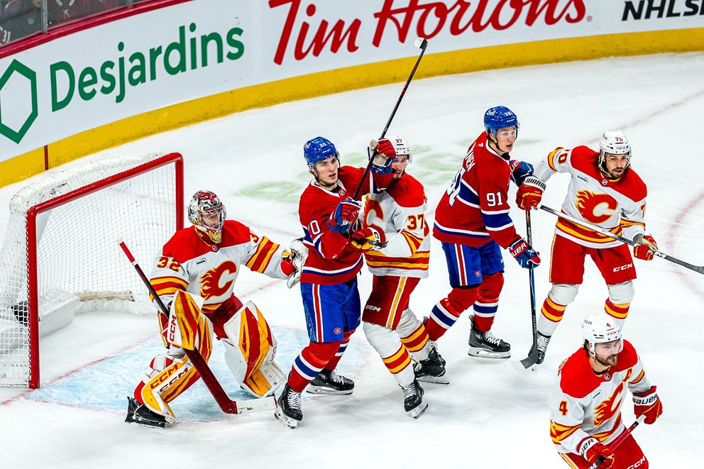 Juraj Slafkovský v zápase Montreal - Calgary.