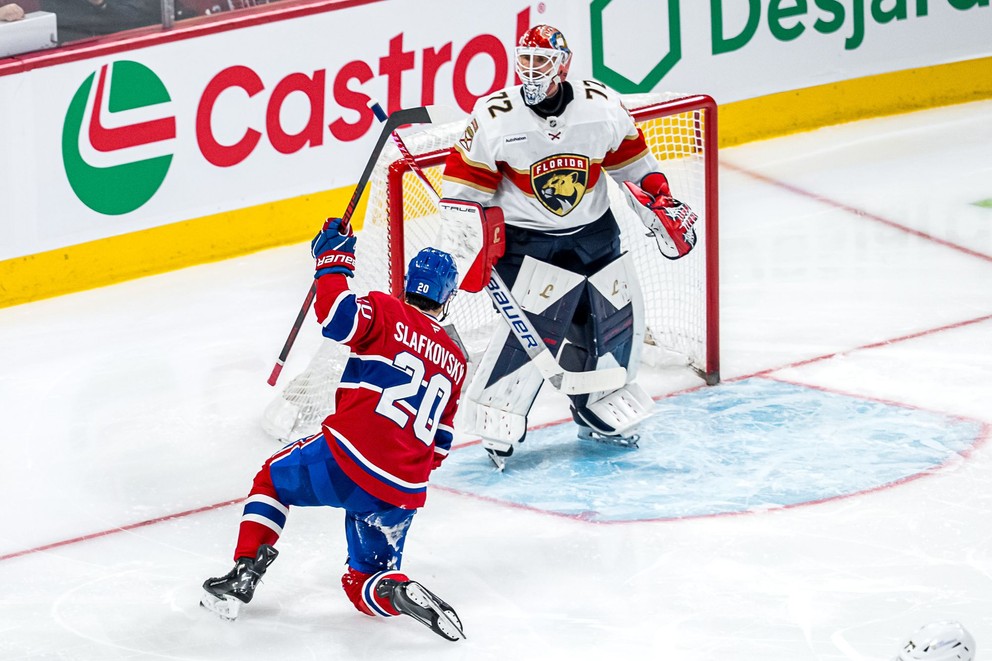 Momentka zo zápasu Montreal Canadies - Florida Panthers. Juraj Slafkovský strelil gól a pridal asistenciu. 