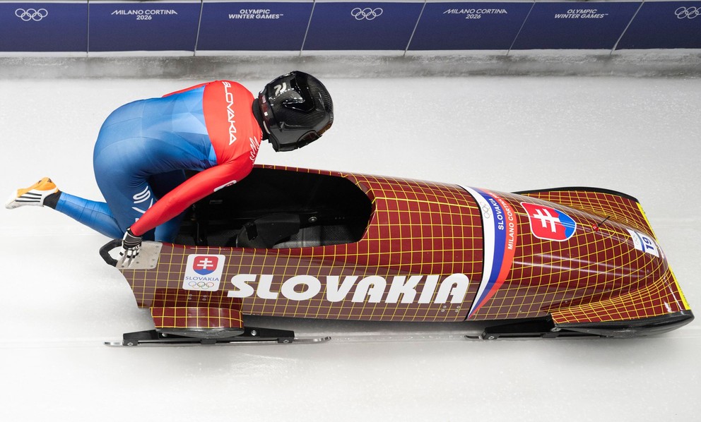 Na snímke slovenská bobistka Viktória Čerňanská na štarte 3. jazdy v súťaži monobobov.