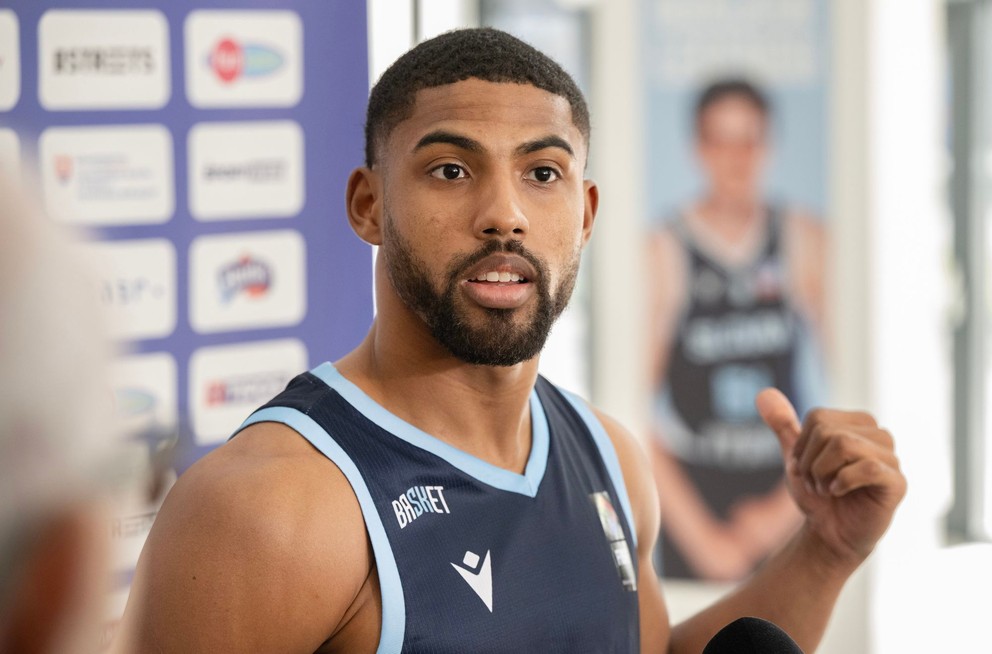 Na snímke nová posila v slovenskom basketbalovom národnom tíme naturalizovaný David DeJulius.