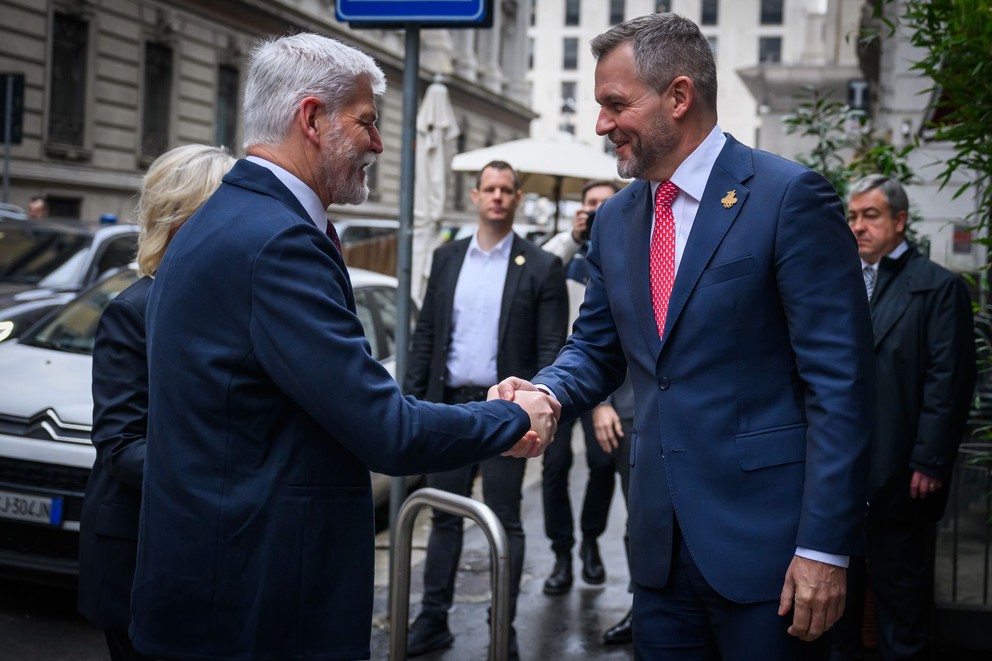 Český prezident Petr Pavel a slovenský prezident Peter Pellegrini na otvorení Slovenského domu.