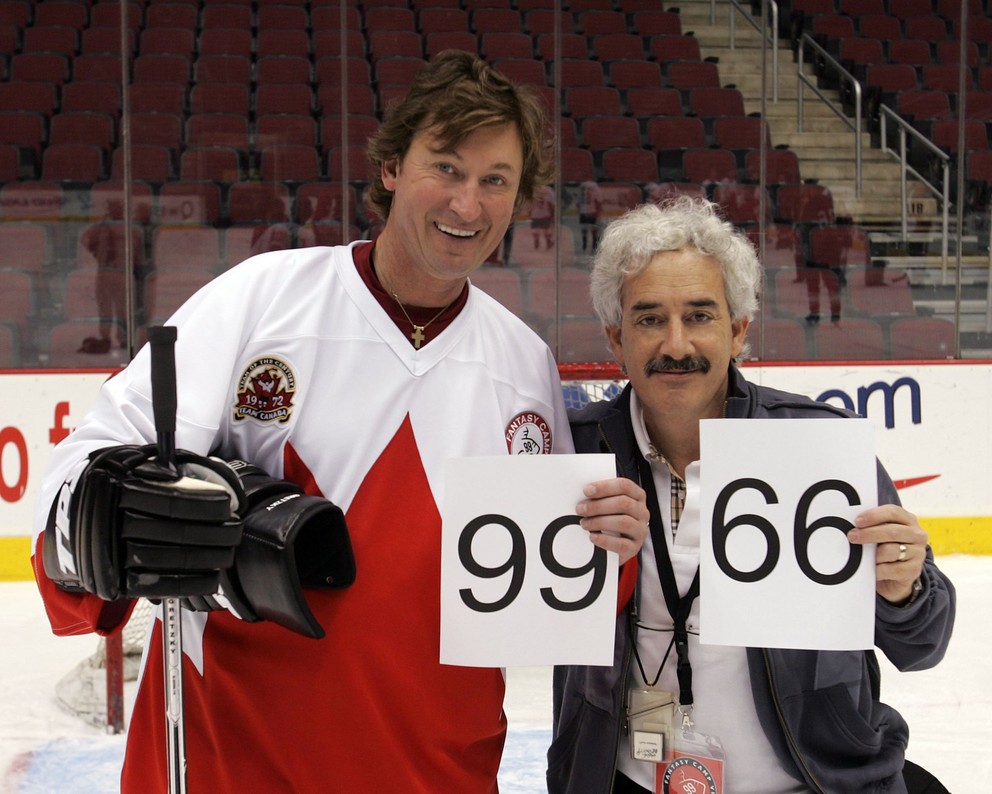 S Waynom Gretzkym v roku 2008, s bývalým kanadským hokejistom má nadštandardný vzťah.