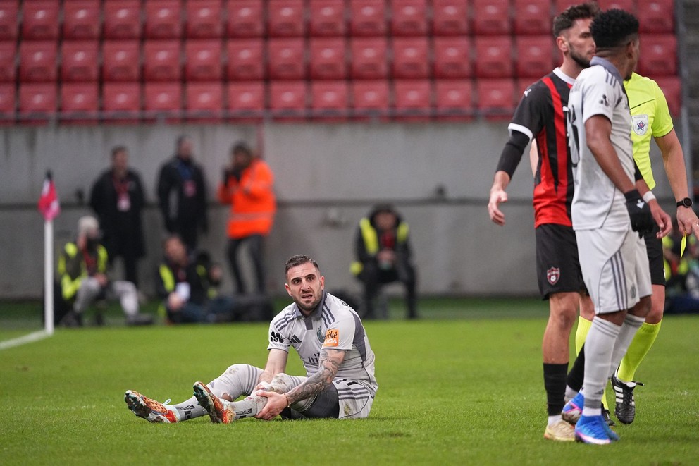 Na snímke hráč Slovana Bratislava Tigran Barseghyan (11) počas osemfinálového zápasu Slovnaft Cupu medzi Spartakom Trnava a Slovanom Bratislava.