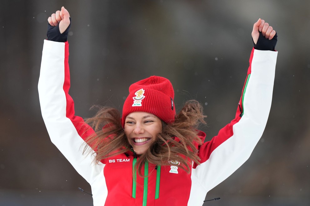 Bulharská biatlonistka Lora Hristovová získala bronzovú medailu na ZOH 2026.
