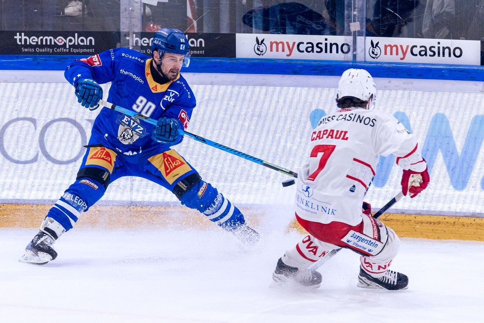 Tomáš Tatar v drese Zugu.