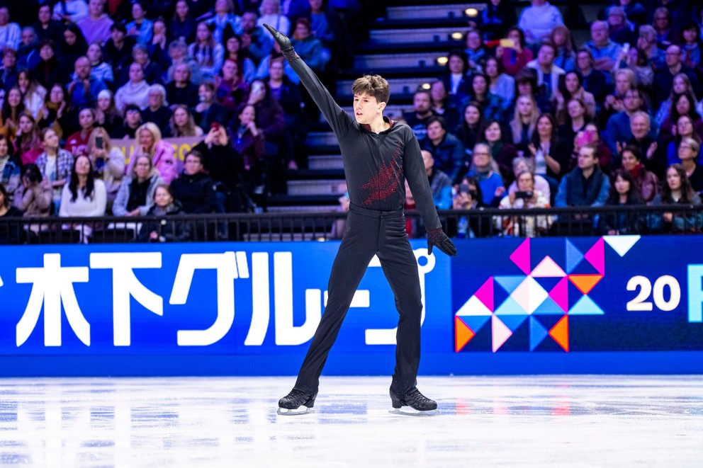 Adam Hagara počas krátkeho programu na MS v Prahe.