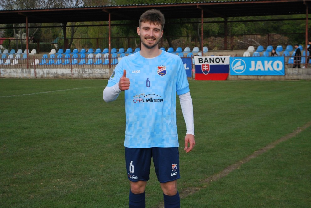 Mladý krídelník vedúceho Bánova Martin Villem pridal proti Nesvadom pohotovo gólovú poistku na 2:0.