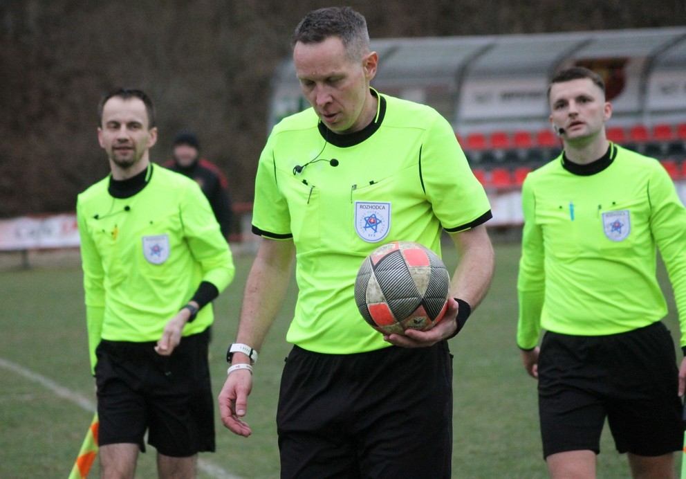 Rozhodca Cyril Juhás.