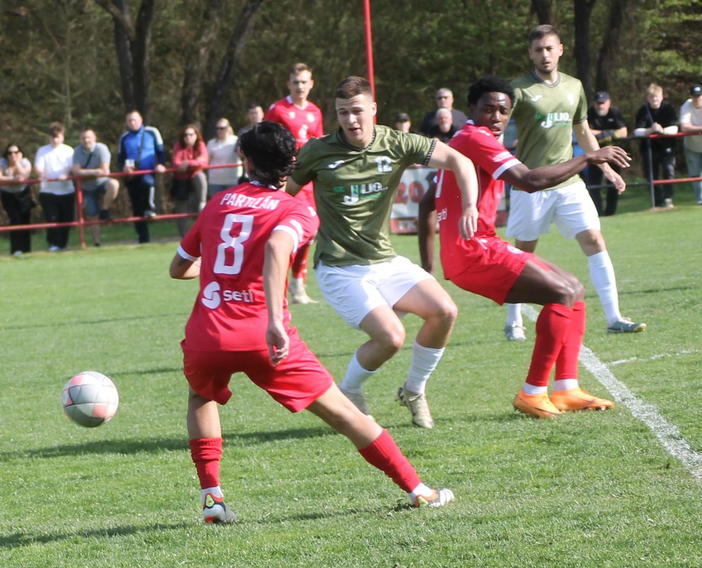 Fotka zo zápasu FK Gerlachov - Partizán Bardejov.