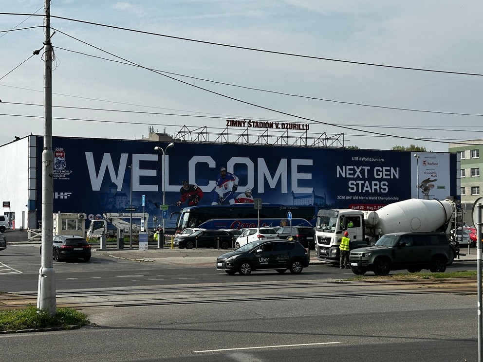 Zimný štadión Vladimíra Dzurillu.