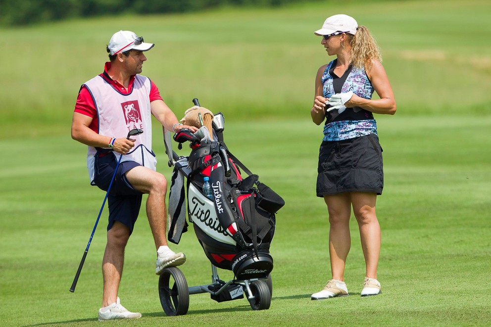 Caddyho je robil aj herec Filip Tůma.