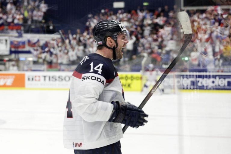 Andrej Meszároš v drese Slovenska.