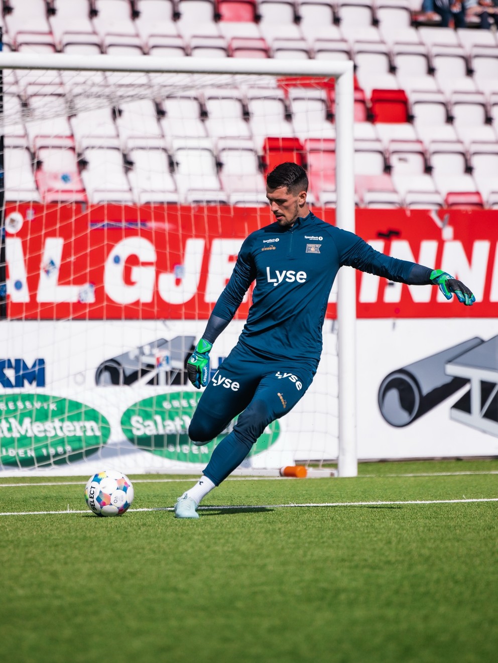 Ľubomír Belko v drese Viking FK.