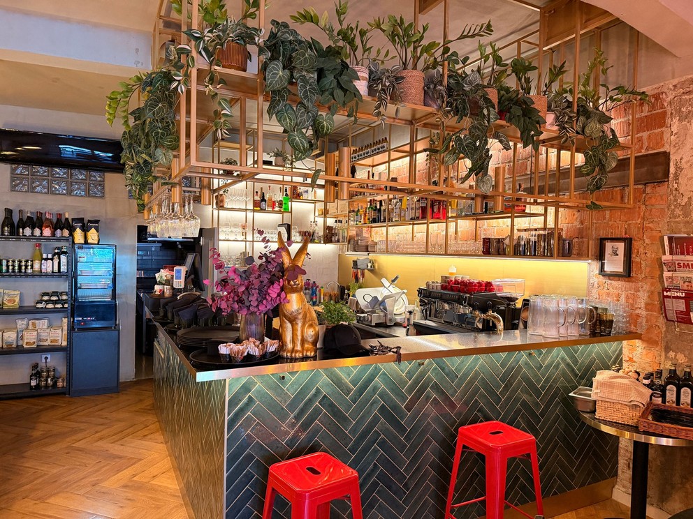Bistro La Simona. 