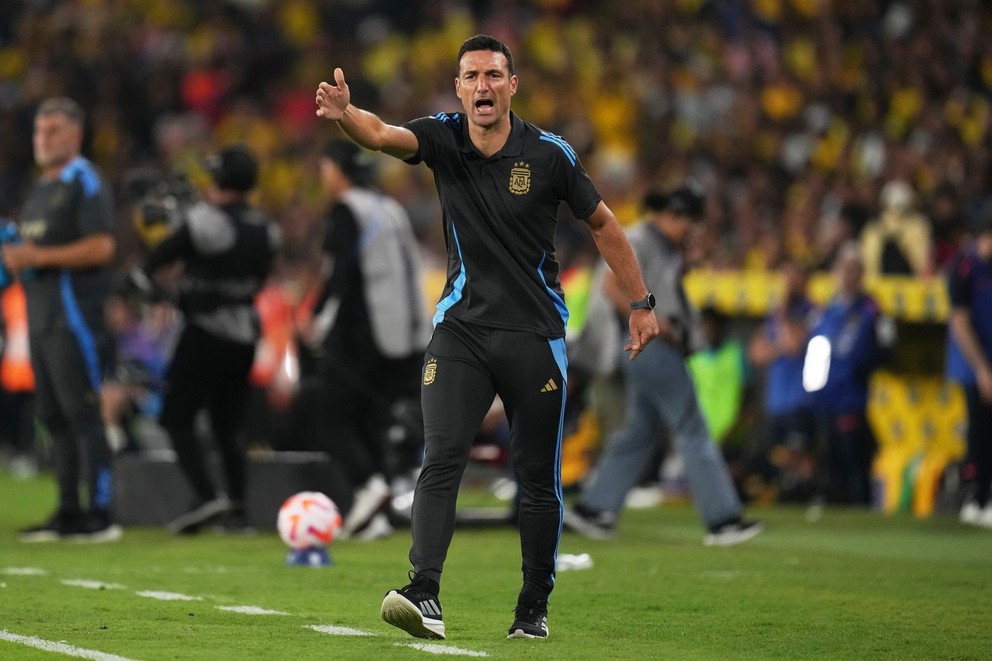  Lionel Scaloni. 