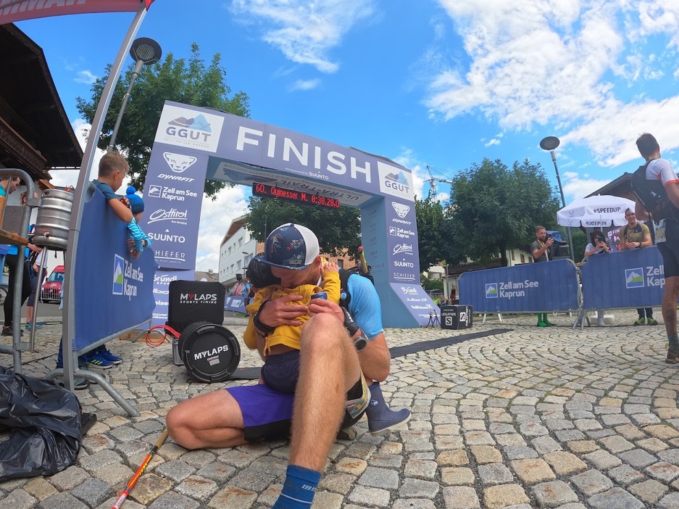 „Niekoľkokrát som to chcel vzdať. Do cieľa ma dotiahla predstava, že tam čaká môj syn.“ Zdeněk Štepánek po dobehnutí pretekov Grossglockner Ultra Trail.