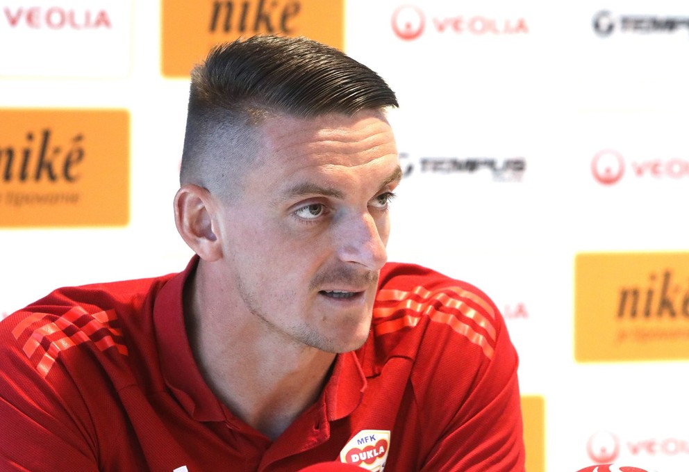 Kapitán klubu MFK Dukla Róbert Polievka počas tlačovej konferencie pred novou sezónou Niké ligy MFK Dukla Banská Bystrica.