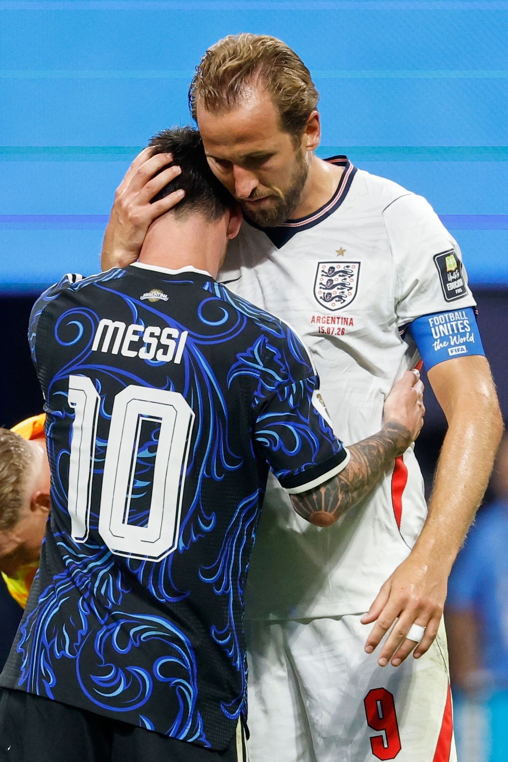 Lionel Messi (10) a Harry Kane.