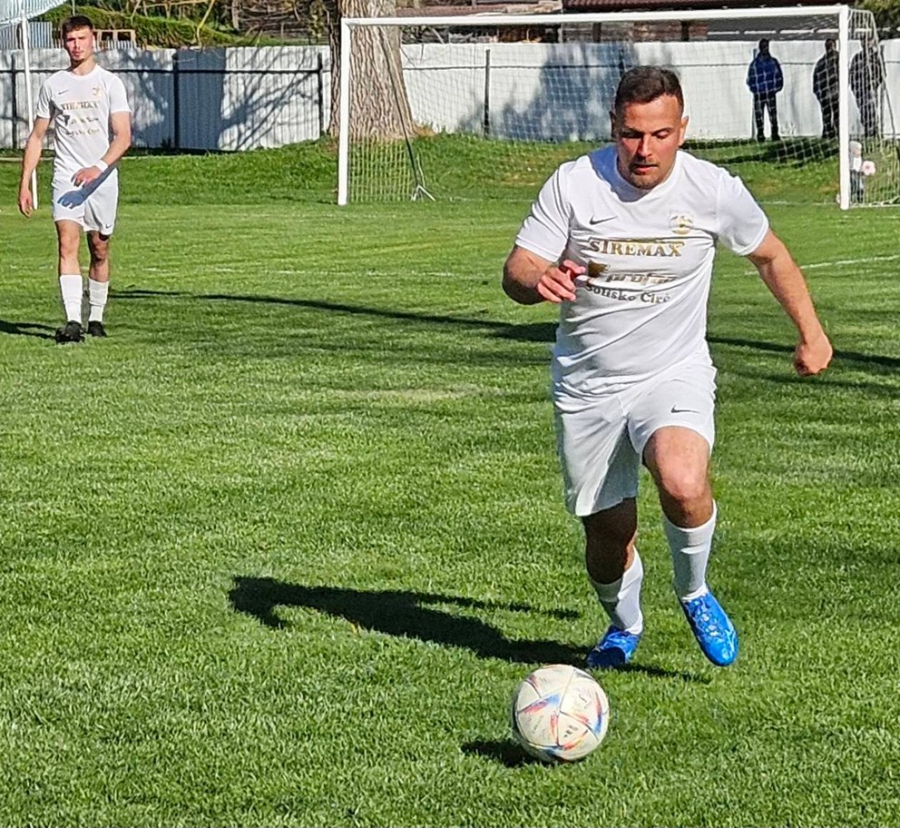 Futbalista Dominik Kačmár.